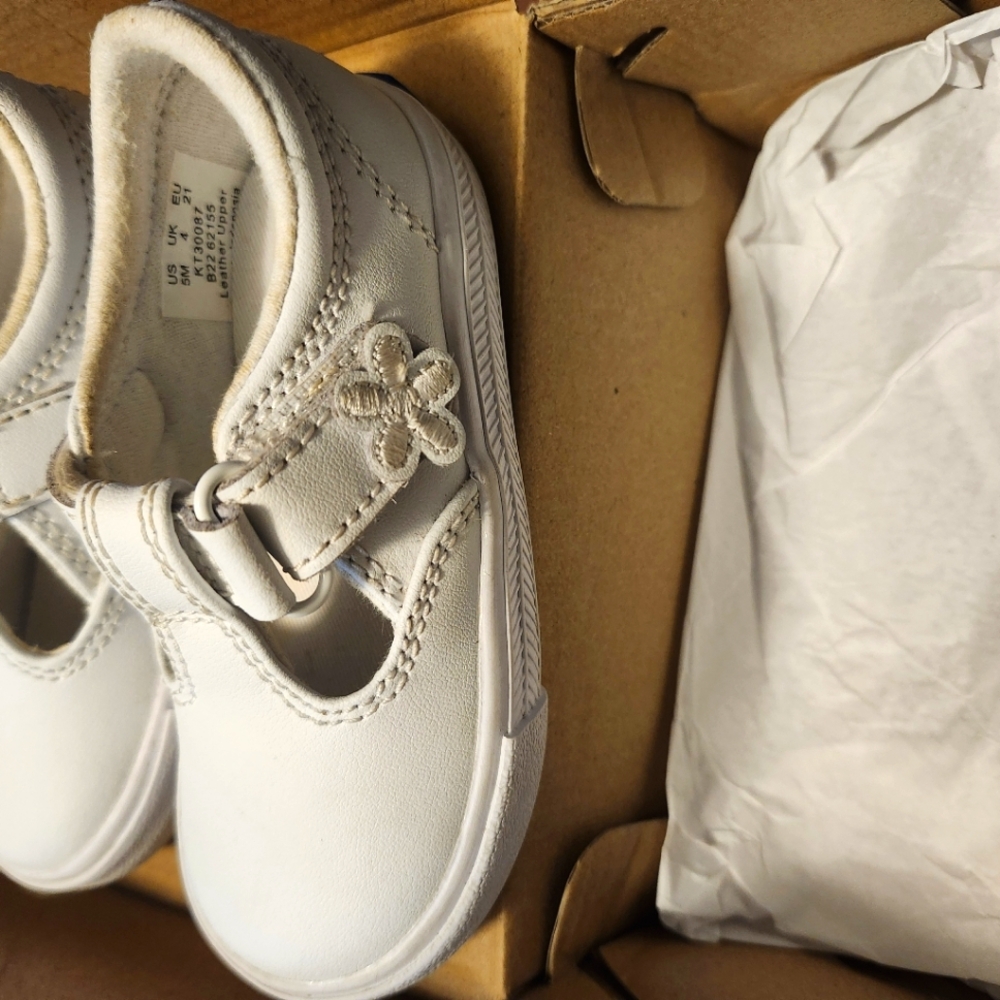 Keds Daphne T strap toddler size 5